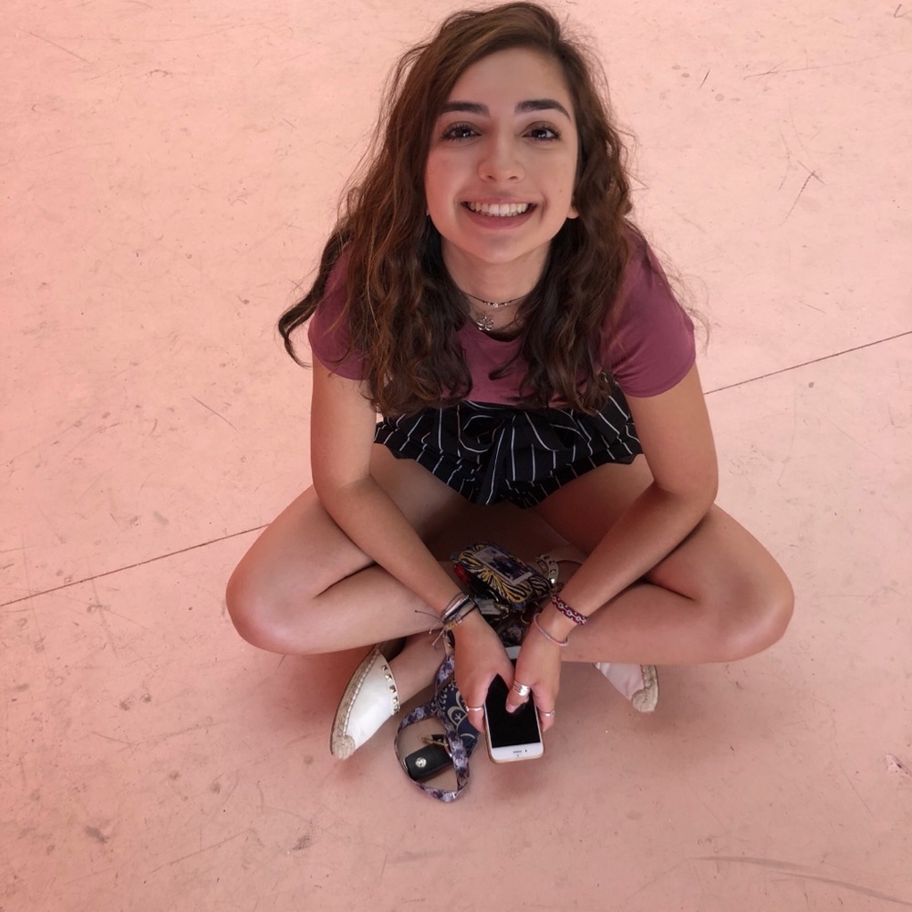 Meet your Posher, Eliana